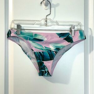 Women’s Pink & Green Leaf Print Bikini Bottoms Size: XL Ruching on back